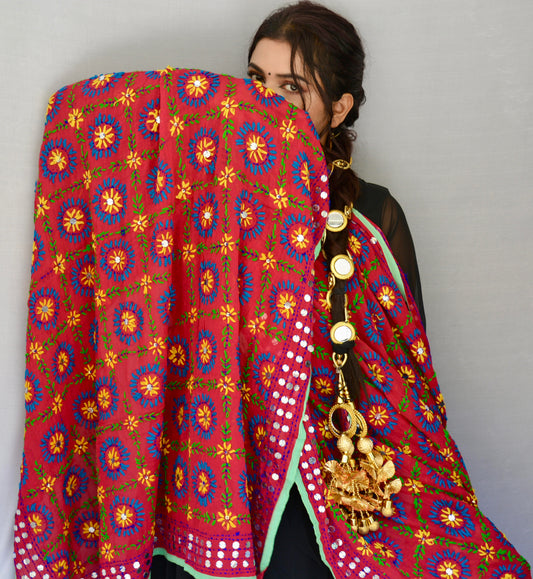 Phulkari Dupatta Square Design Red - Vaaniari