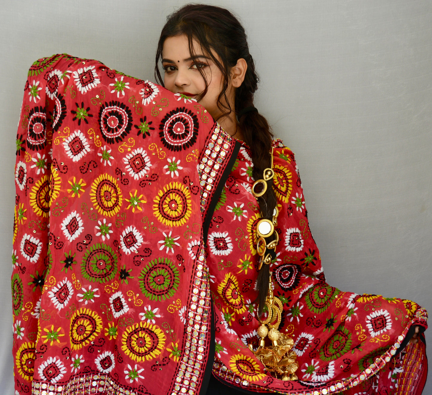 Phulkari Dupatta Red - Vaaniari