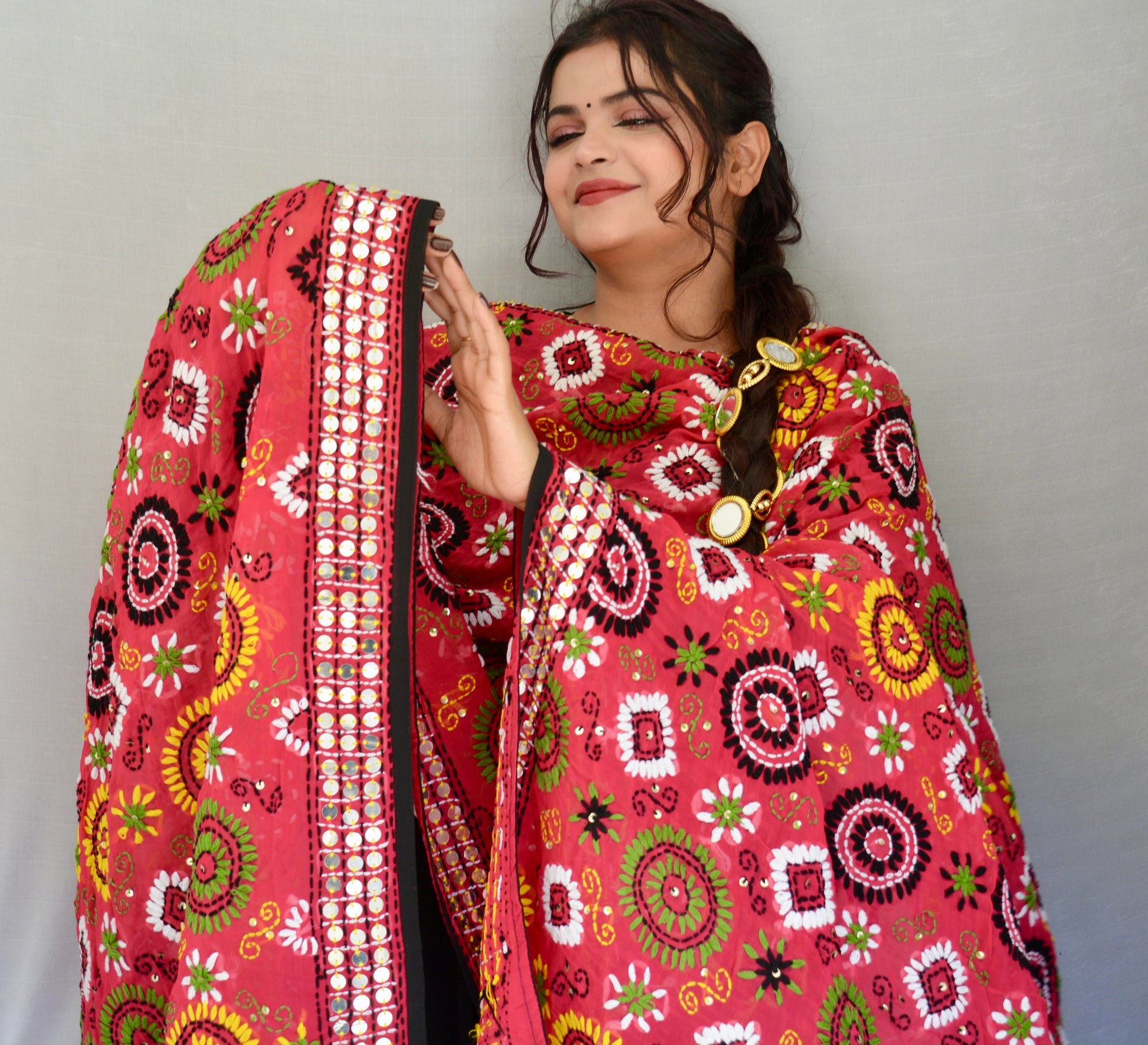 Phulkari Dupatta Red - Vaaniari