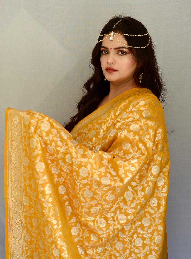 Heavy Work Brocade Yellow Dupatta - Vaaniari