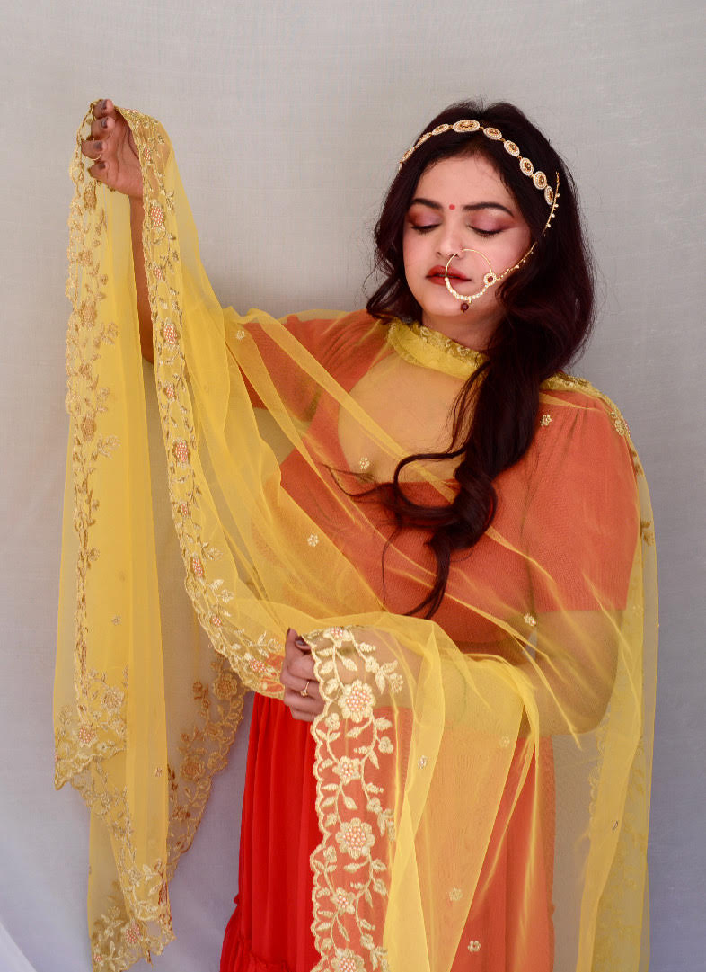 Thread Work Net Yellow Dupatta - Vaaniari